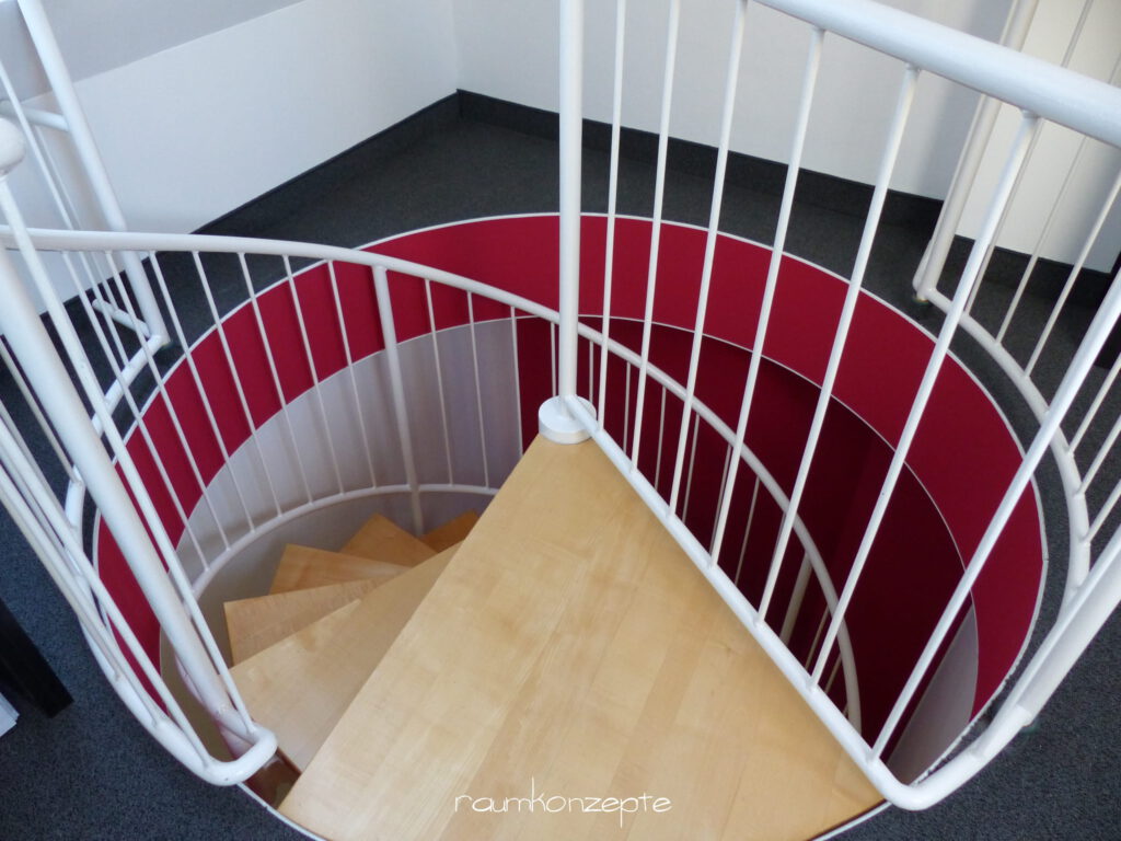 Galerie Wendeltreppe Deckendurchbruch von oben