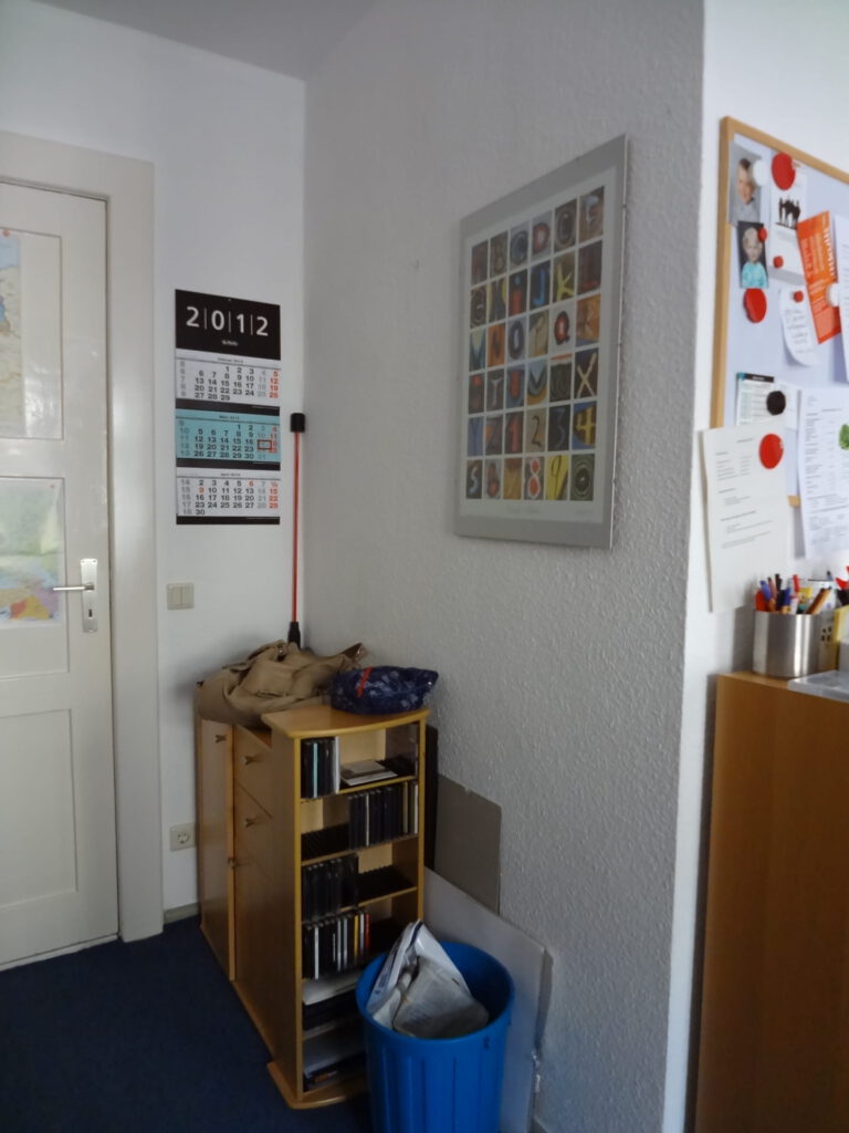 Homeoffice Eingang linke Seite vor Umgestaltung